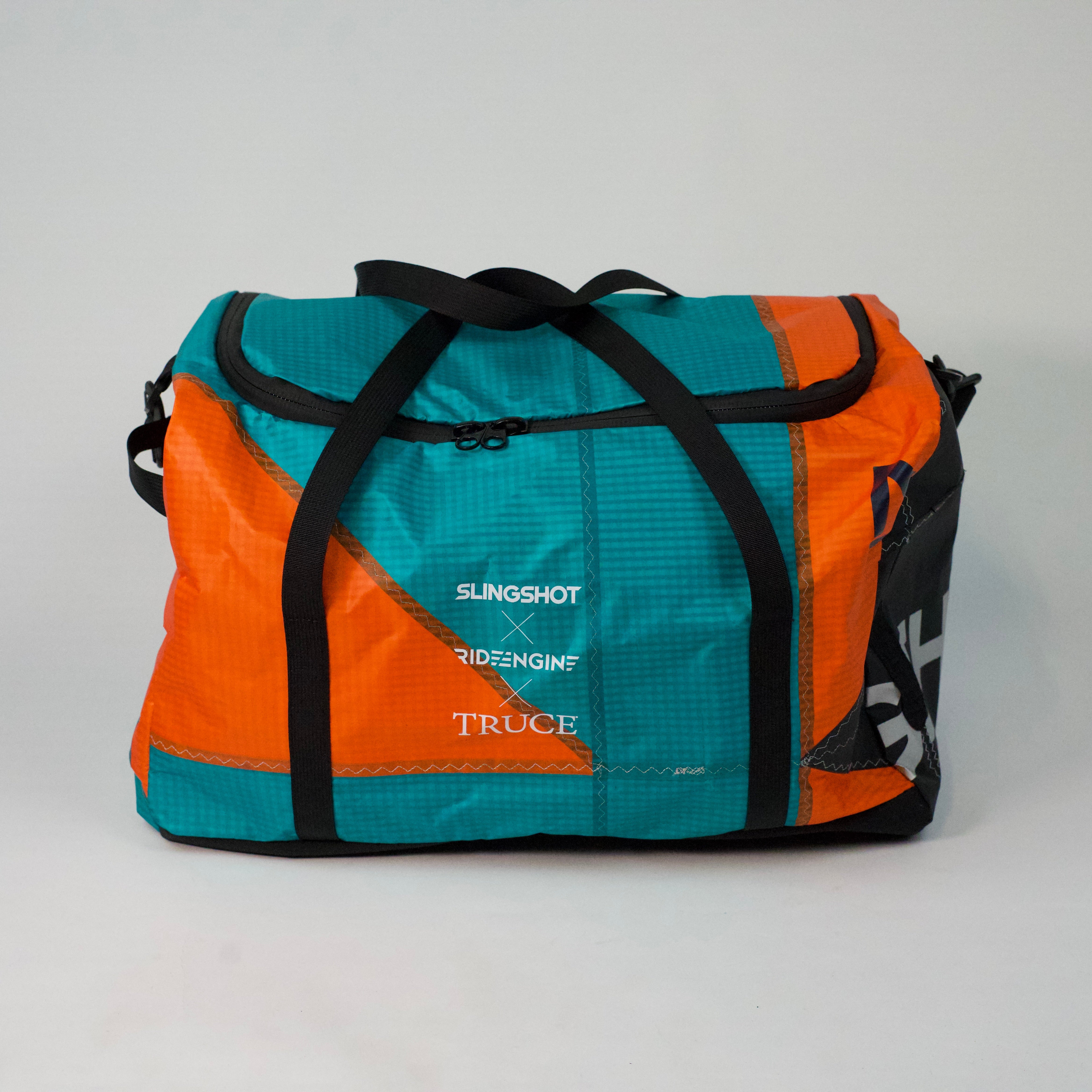 Uzip Duffle from Prototype Kites