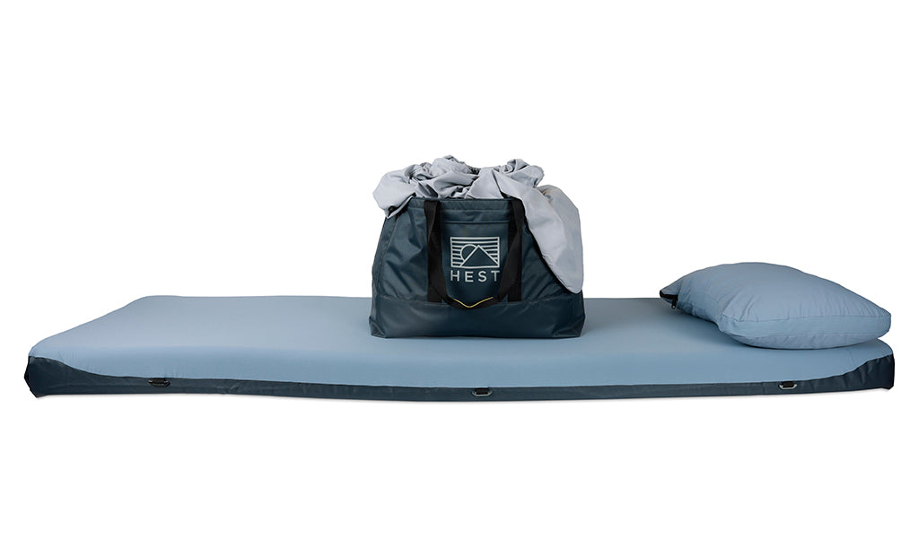 HEST Tote Bag