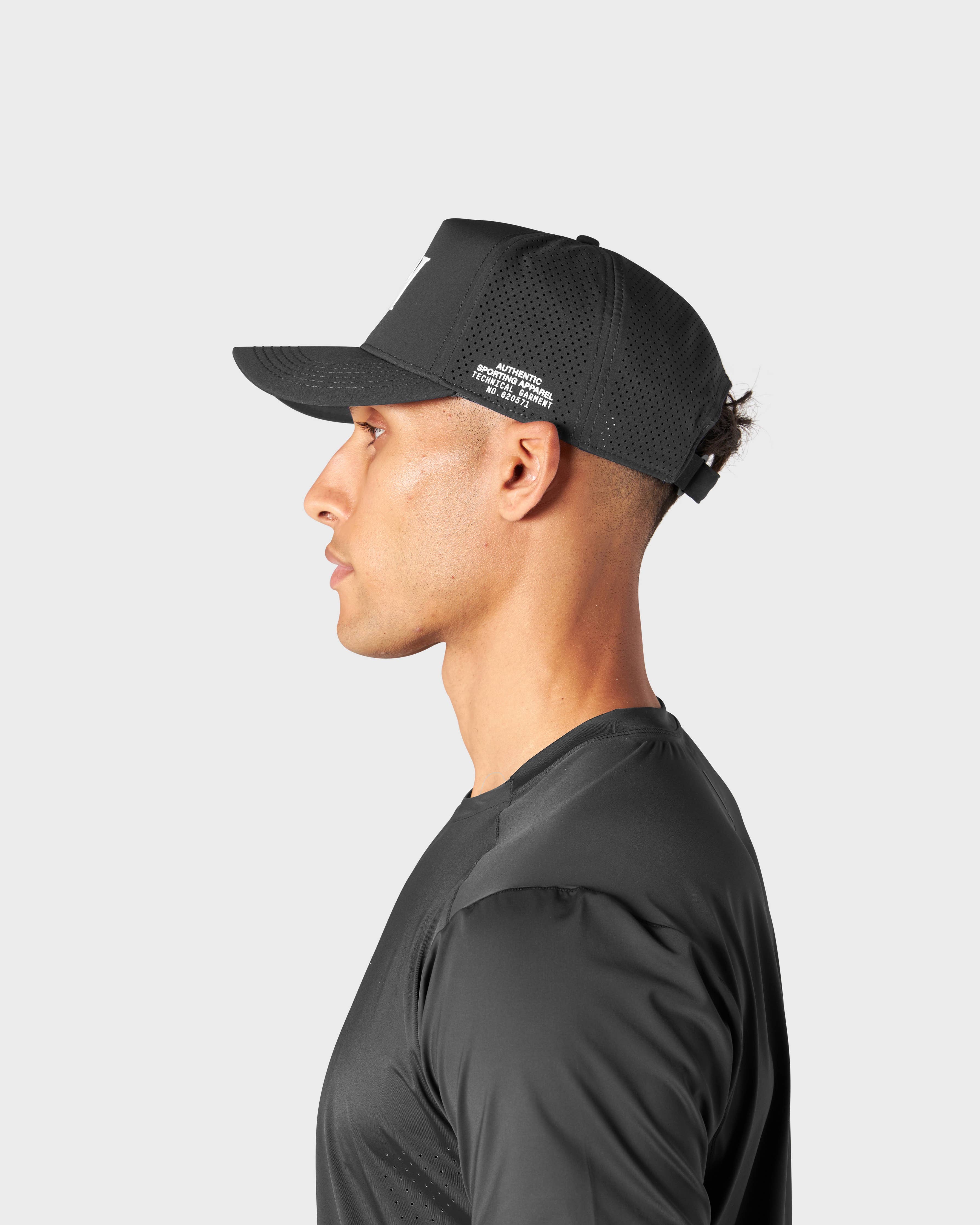Icon Performance | Black